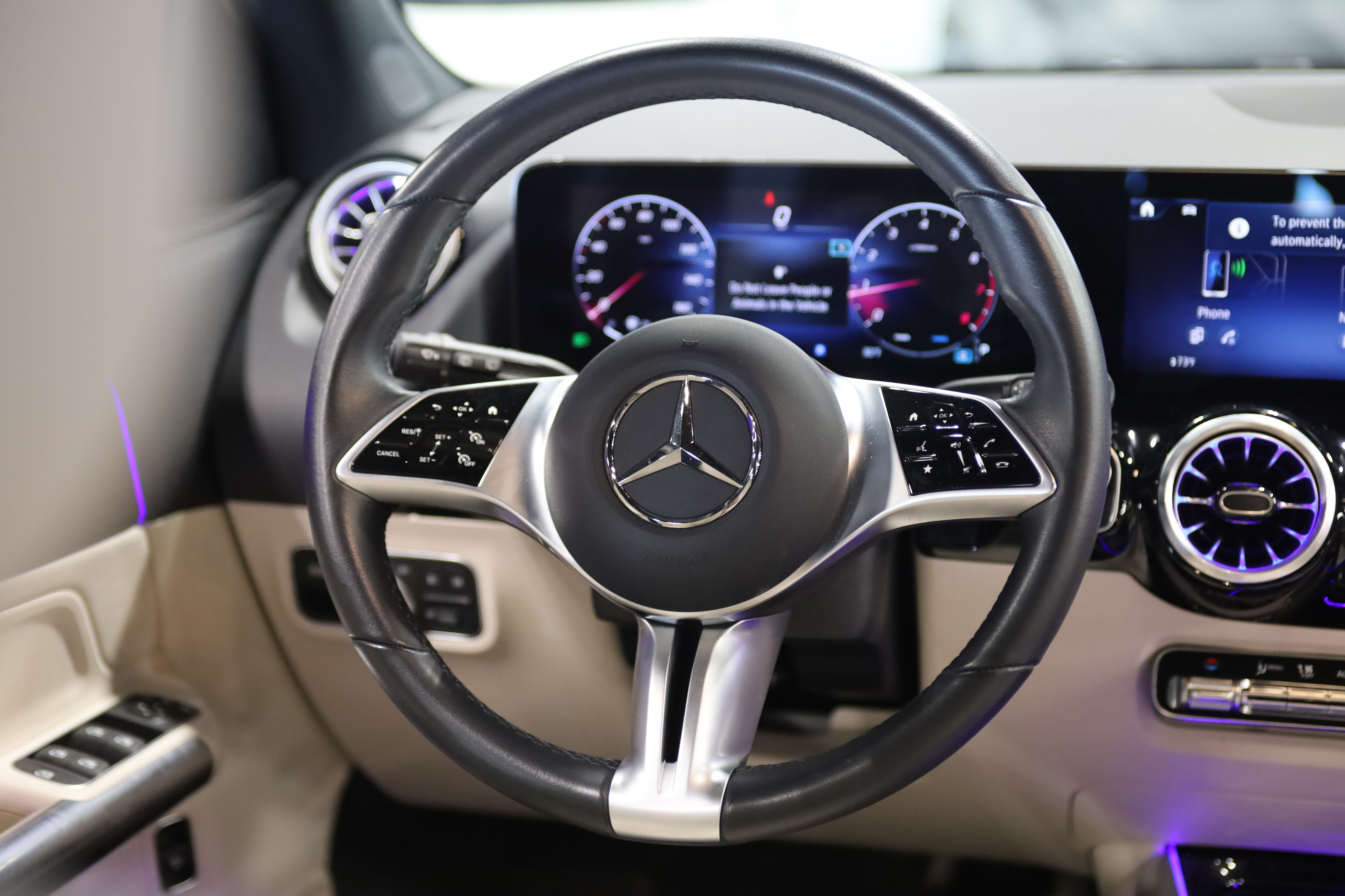 Used 2024 Mercedes-Benz GLA 250 4MATIC image 27