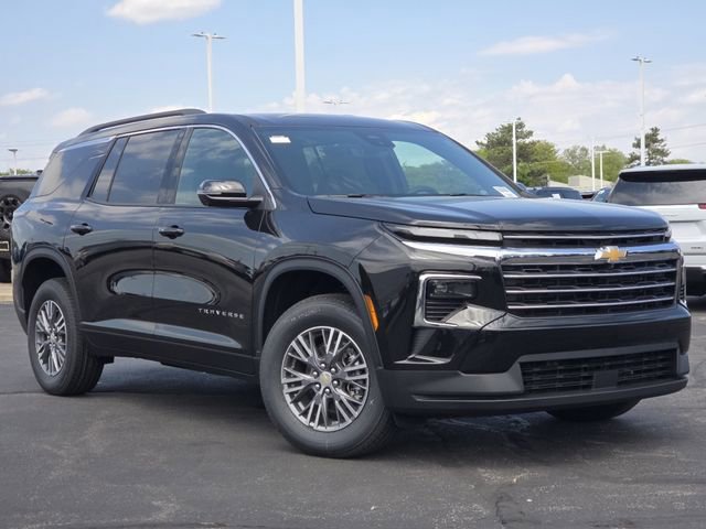New 2026 Chevrolet Traverse LT w/ Driver Confidence Package FWD image 2