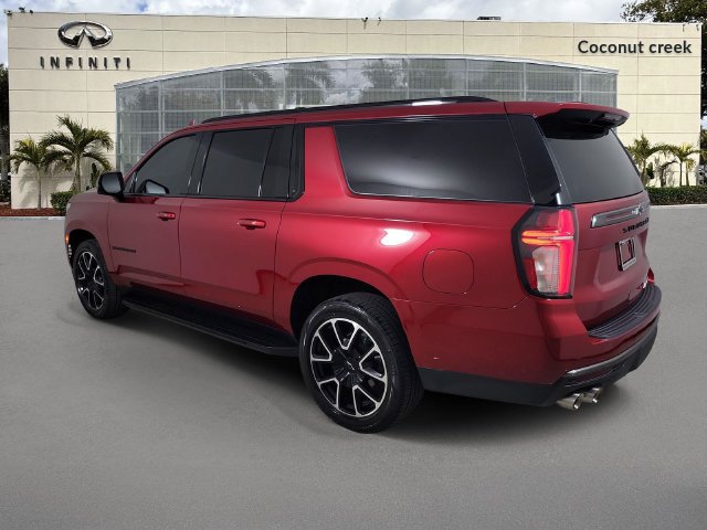 Used 2022 Chevrolet Suburban RST w/ Sport Performance Package RWD image 3