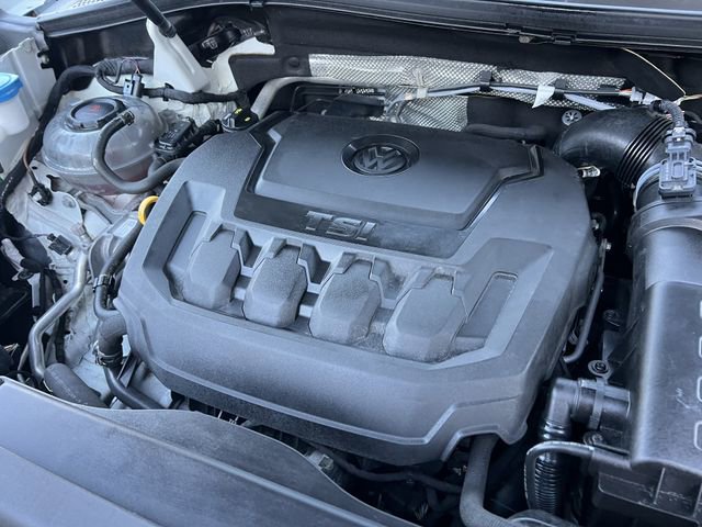 Used 2019 Volkswagen Tiguan SE w/ Panoramic Sunroof Package image 35
