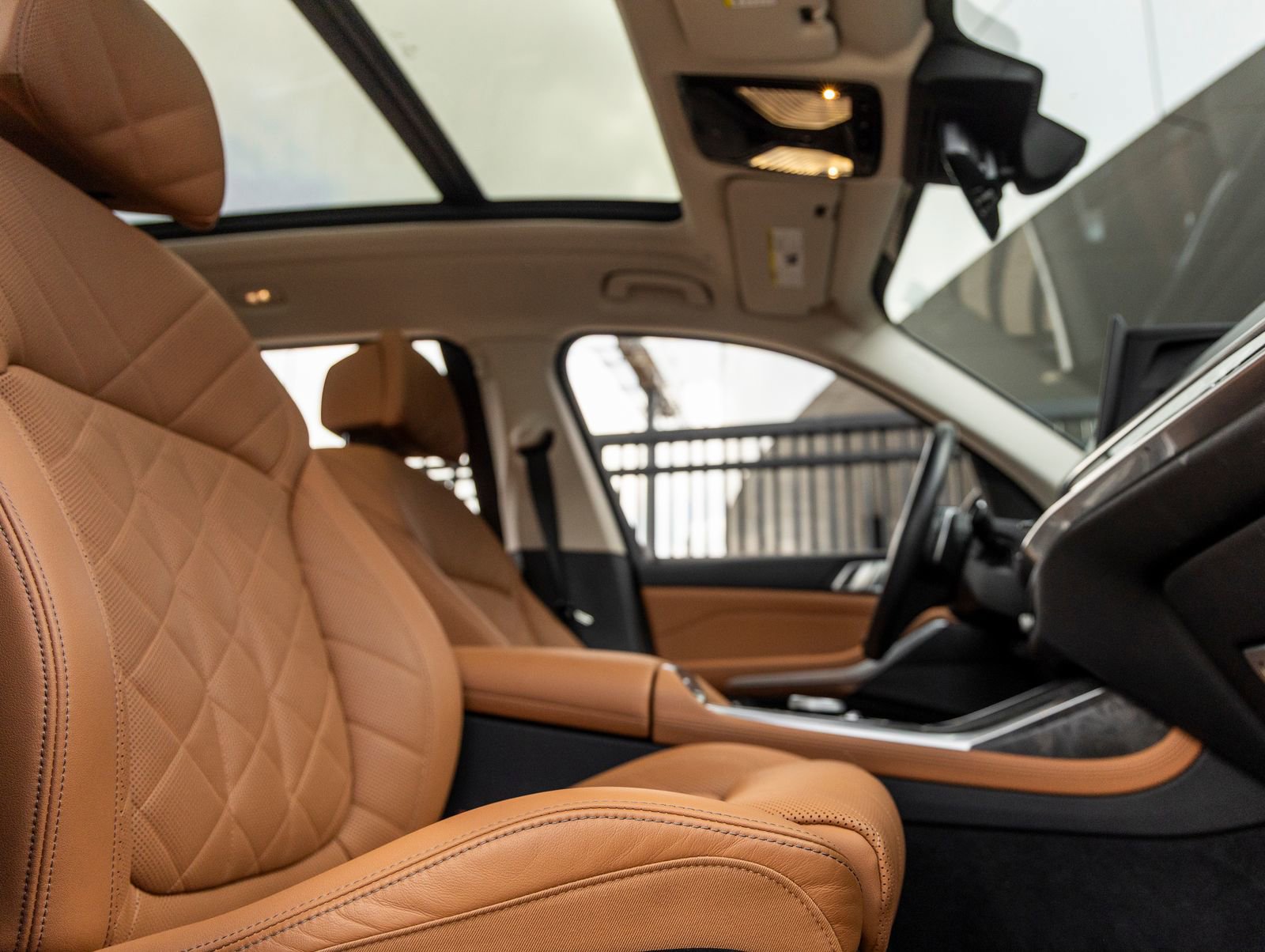 Used 2023 BMW X7 xDrive40i w/ Premium Package image 45