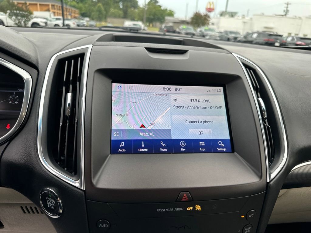 Used 2020 Ford Edge Titanium FWD image 16