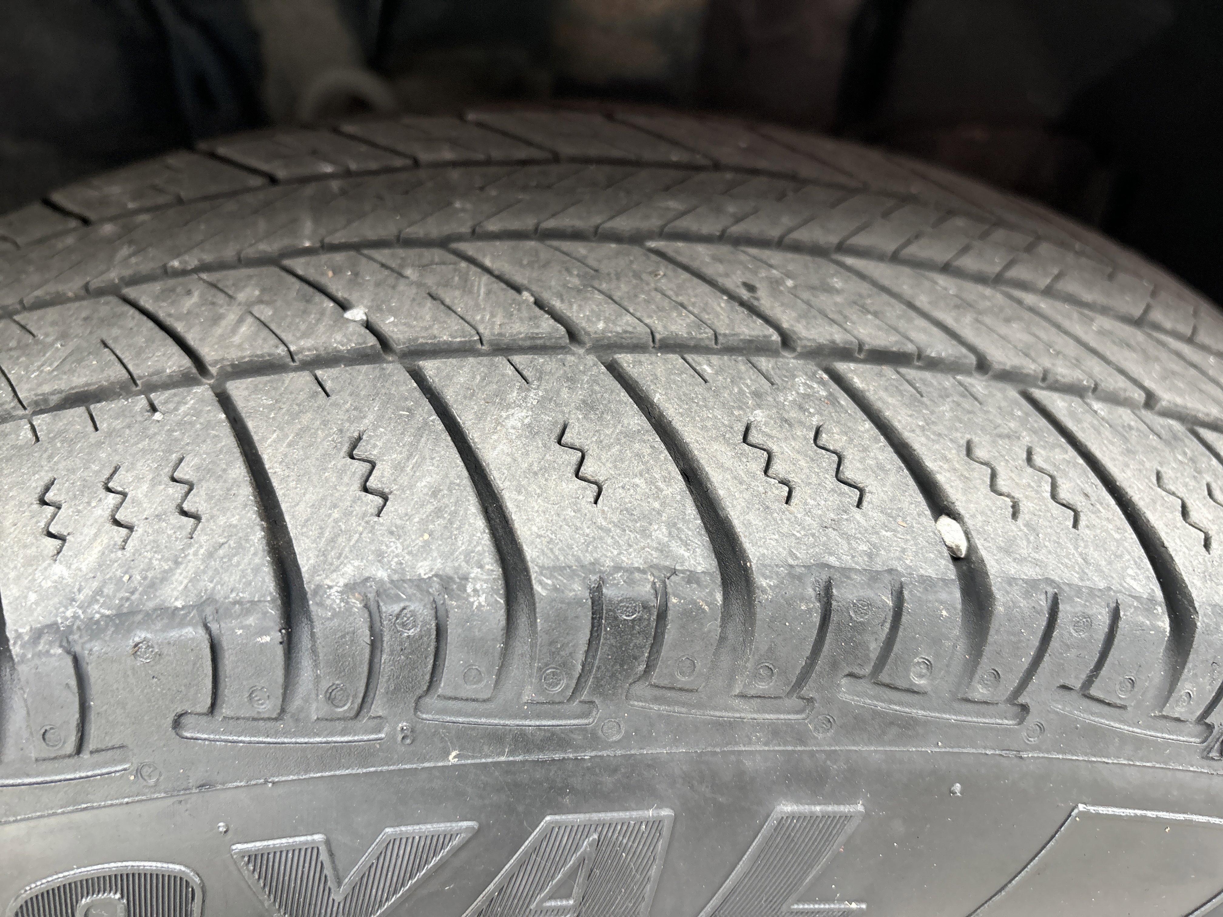 Used 2020 Toyota RAV4 Limited image 12