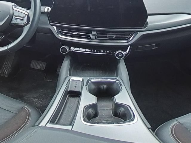 Used 2024 Chevrolet Equinox EV RS FWD image 29