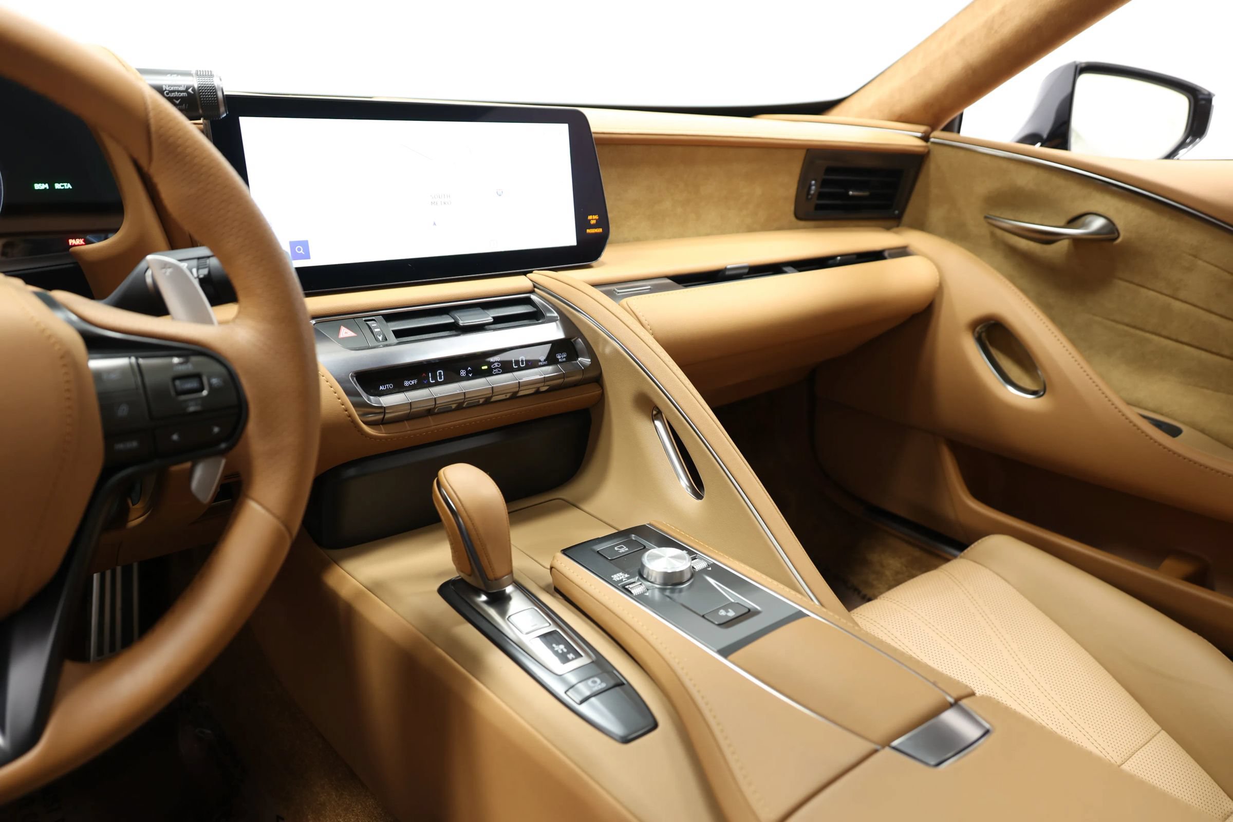 Used 2025 Lexus LC 500 Coupe w/ Touring Package RWD image 48