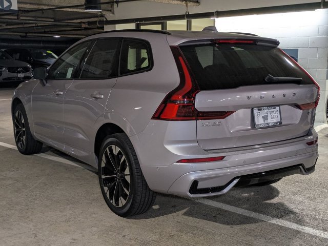 New 2026 Volvo XC60 B5 Plus w/ Climate Package AWD/4WD image 5