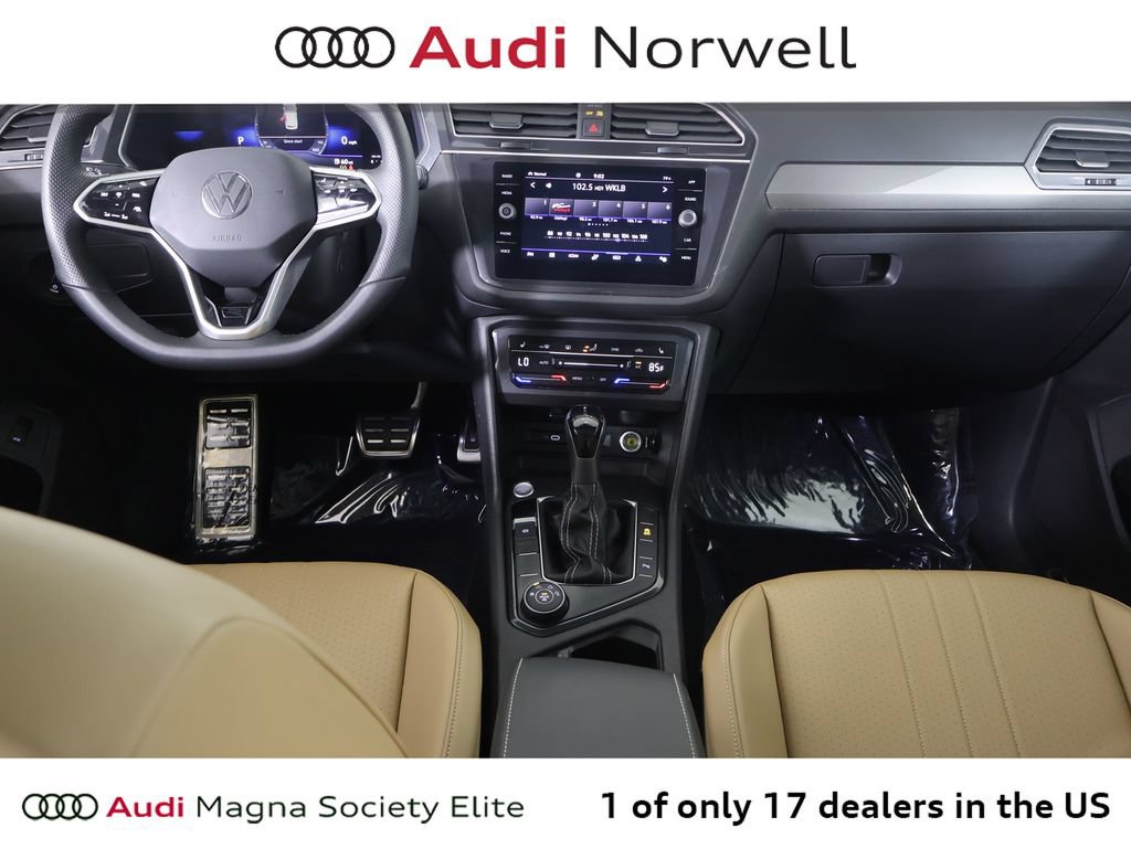 Used 2024 Volkswagen Tiguan SE R-Line AWD/4WD image 22