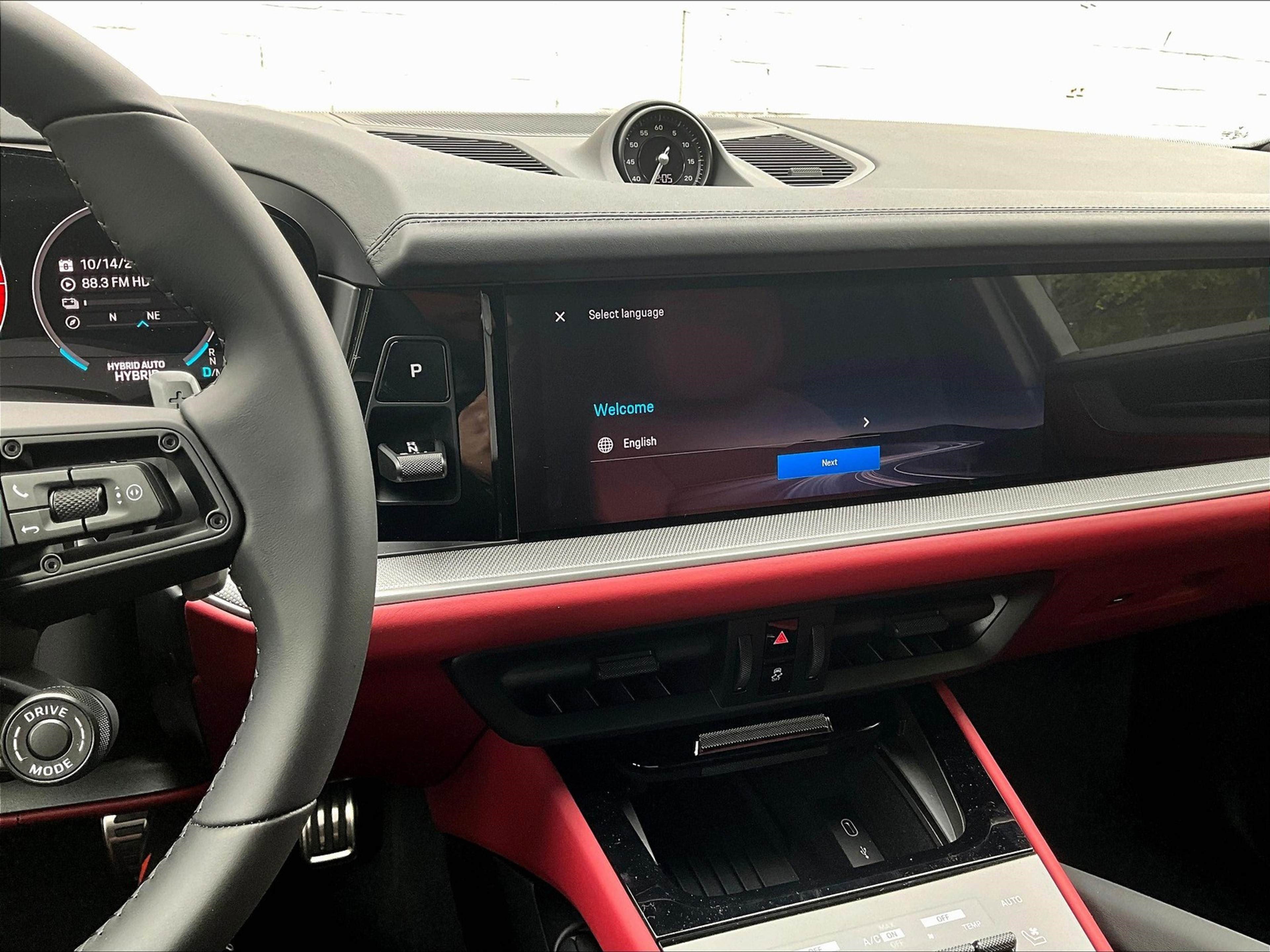 New 2026 Porsche Cayenne S image 9