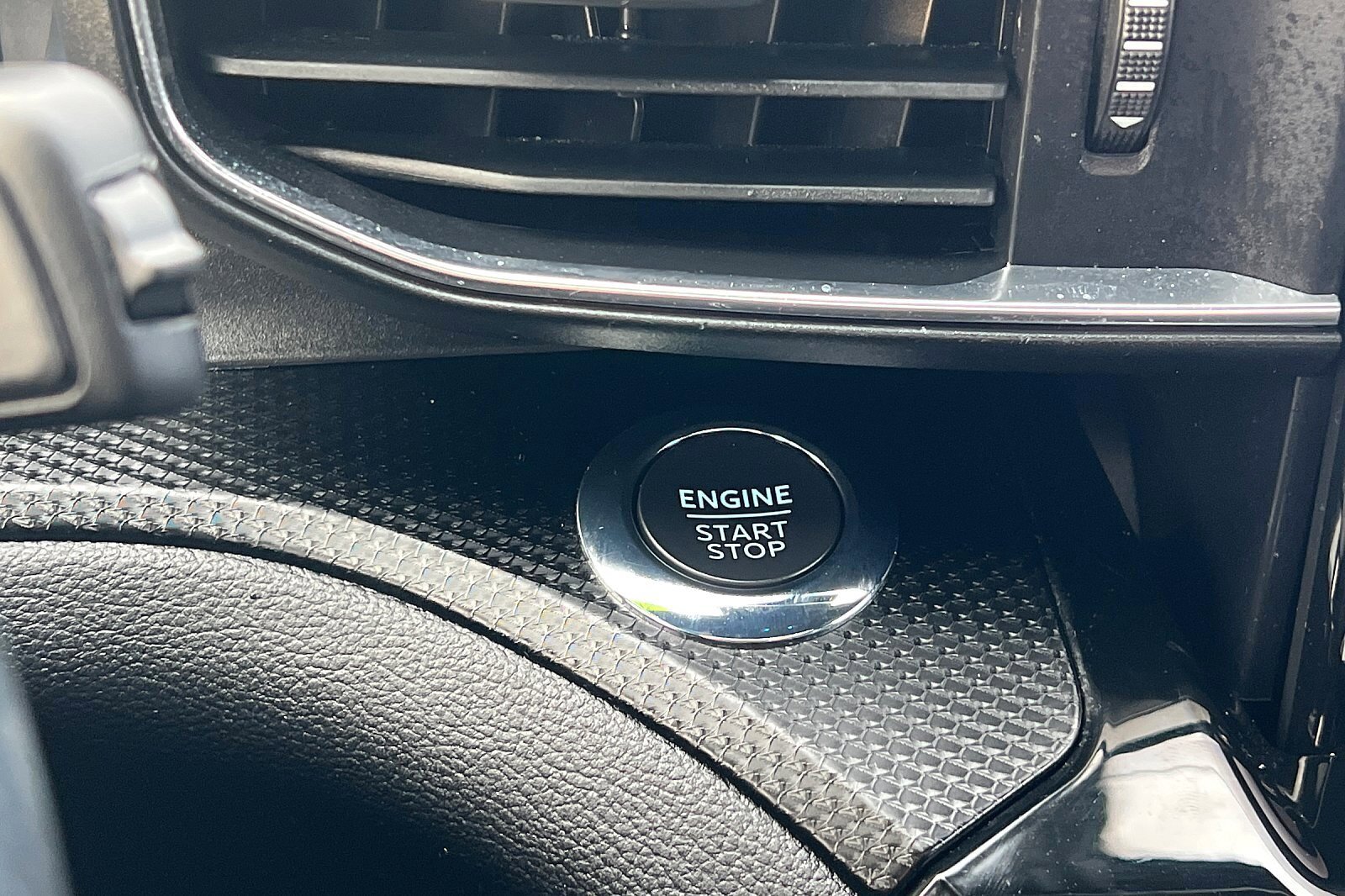 Used 2022 Ford Explorer ST w/ Equipment Group 401A image 23