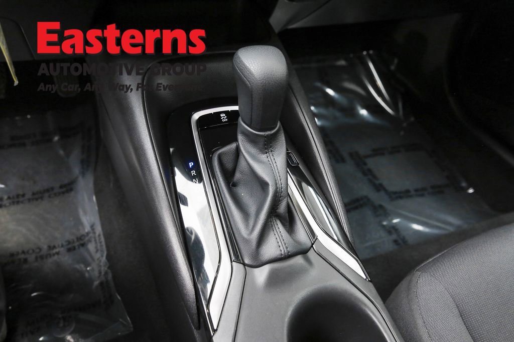 Used 2025 Toyota Corolla LE image 13