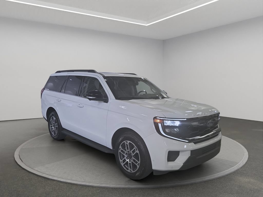Used 2025 Ford Expedition Active AWD/4WD image 7