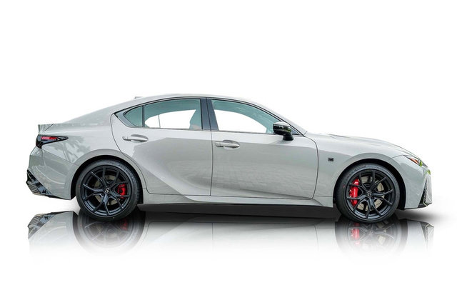 Used 2025 Lexus IS 500 w/ F-Sport Performance RWD image 2