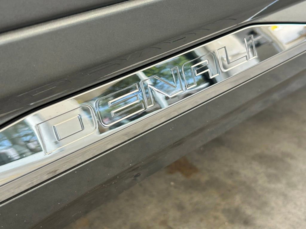 Used 2018 GMC Terrain Denali w/ Advanced Safety Package FWD image 15