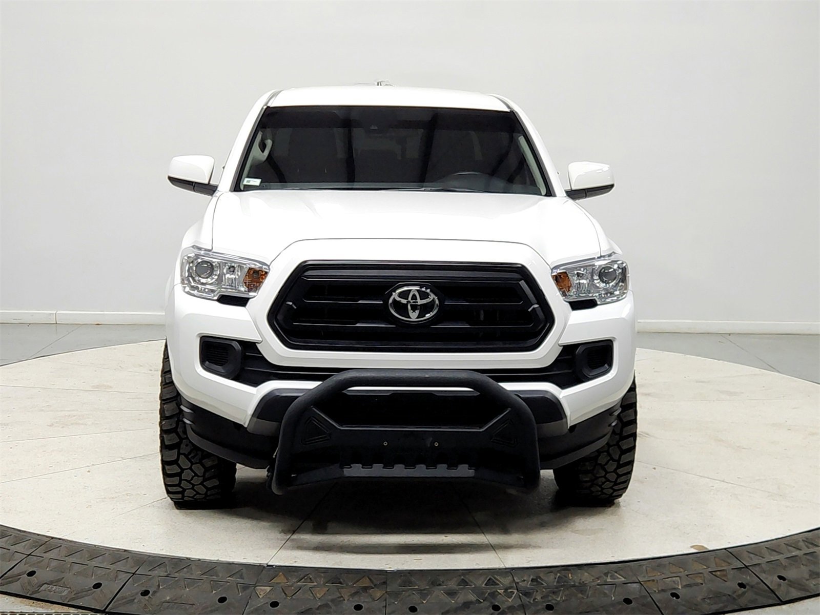 Used 2023 Toyota Tacoma SR image 2