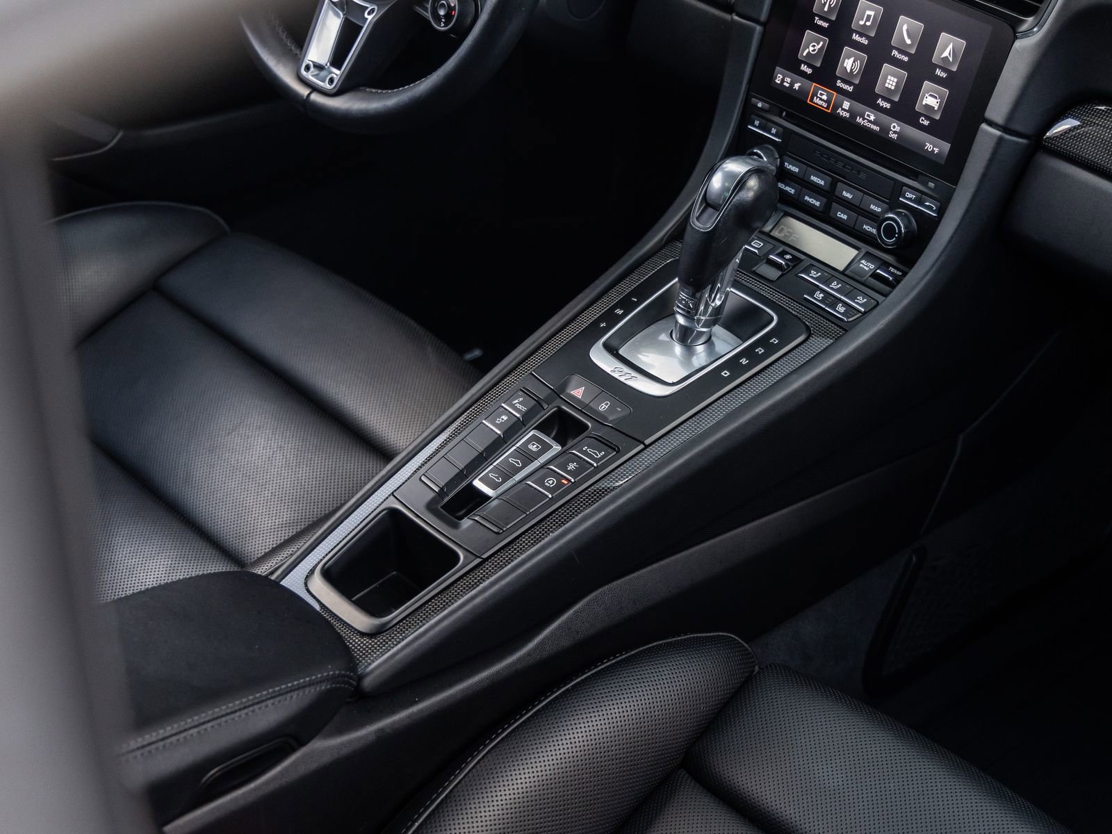 Certified 2018 Porsche 911 Turbo S image 31