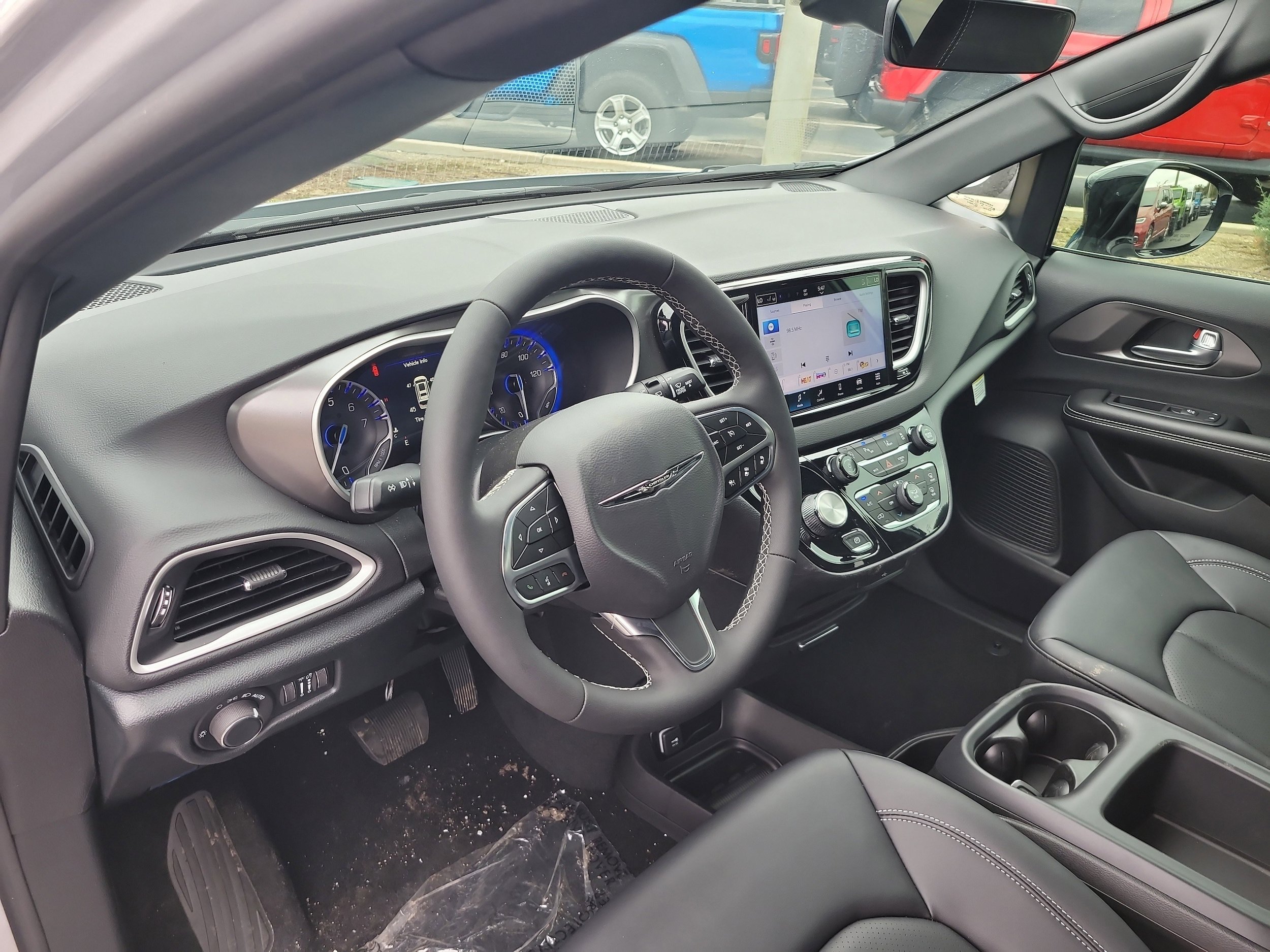 New 2026 Chrysler Voyager LX FWD image 16