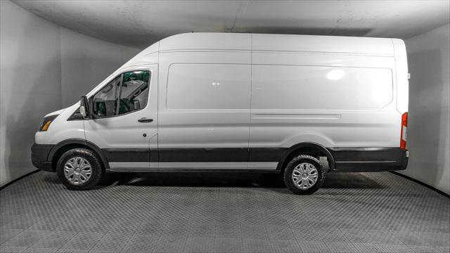 Used 2022 Ford E-Transit 148 High Roof Extended RWD image 3