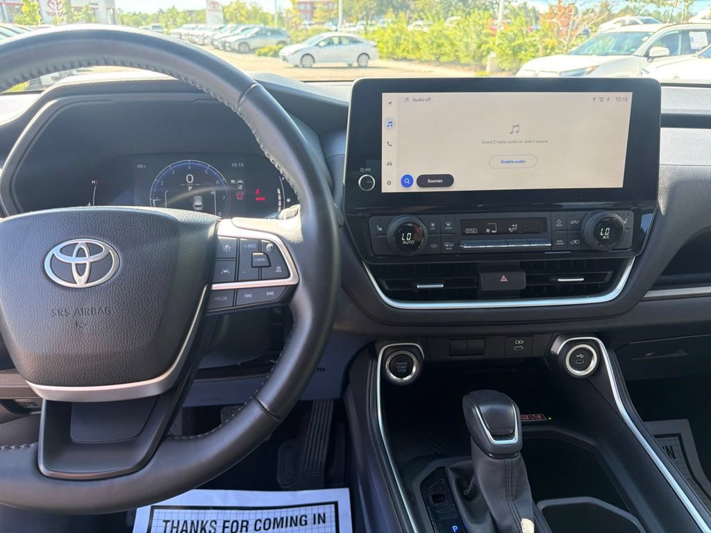 Used 2025 Toyota Grand Highlander AWD image 25
