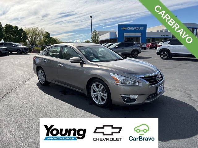 Used 2015 Nissan Altima 3.5 SL image 1