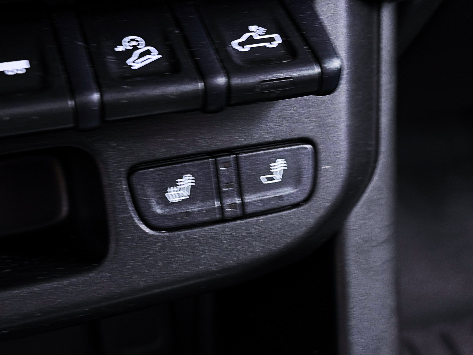 Used 2022 Chevrolet Colorado ZR2 AWD/4WD image 27