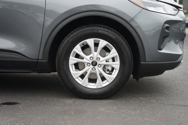 Used 2025 Ford Escape Active w/ Tech Pack #1 FWD image 4