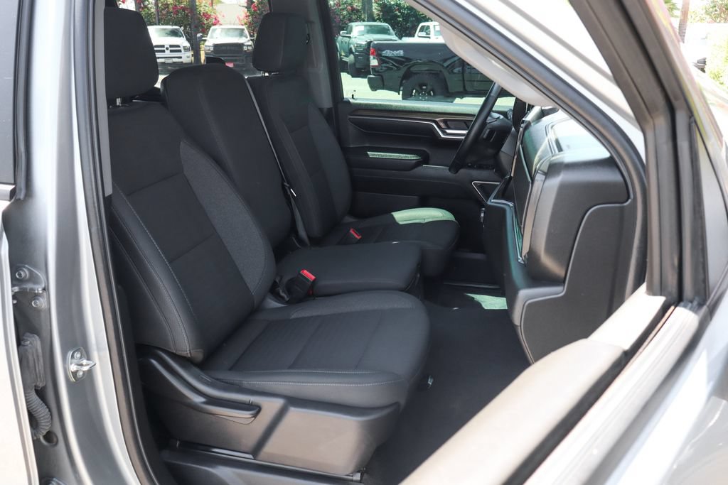 Used 2024 Chevrolet Silverado 1500 LT RWD image 44
