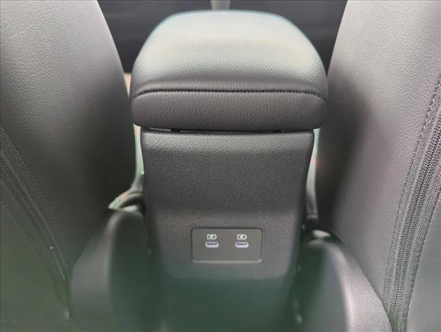 New 2026 Nissan Kicks SR image 15