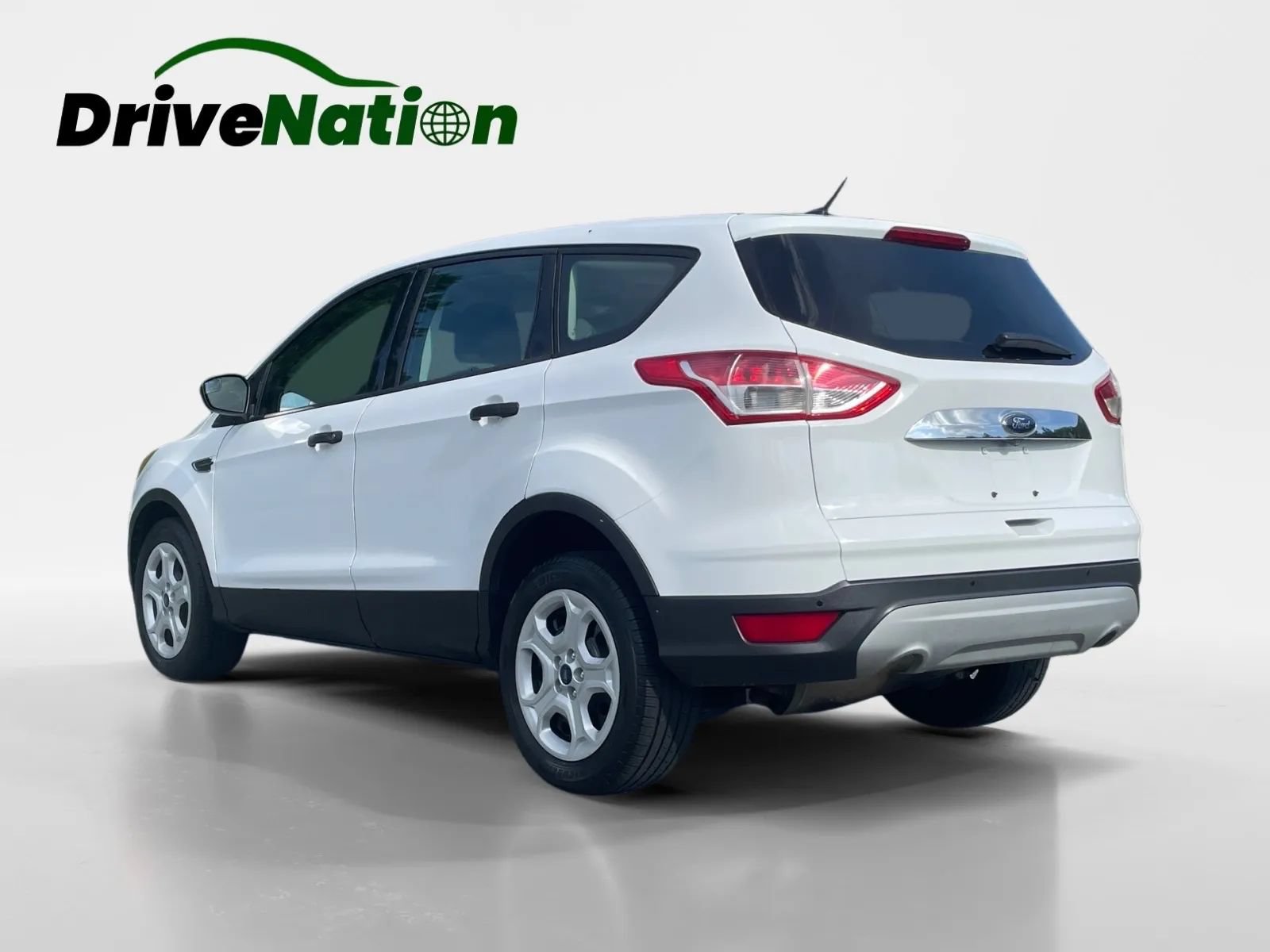 Used 2017 Ford Escape S FWD image 3