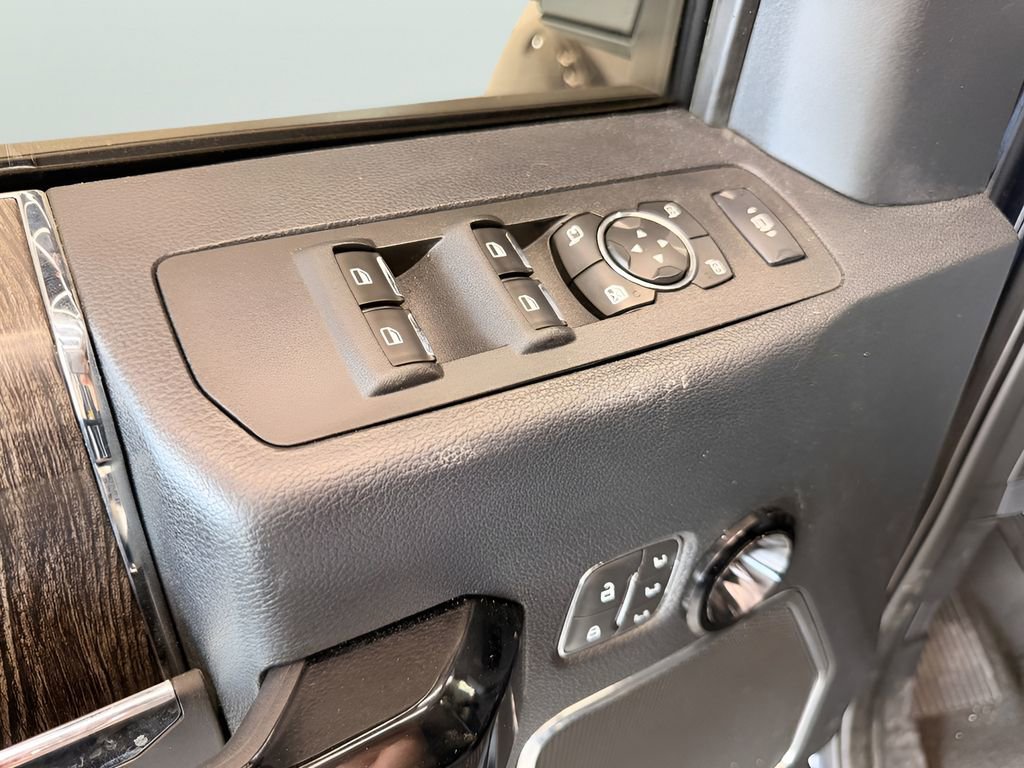 Used 2021 Ford F250 Lariat w/ Lariat Ultimate Package AWD/4WD image 8