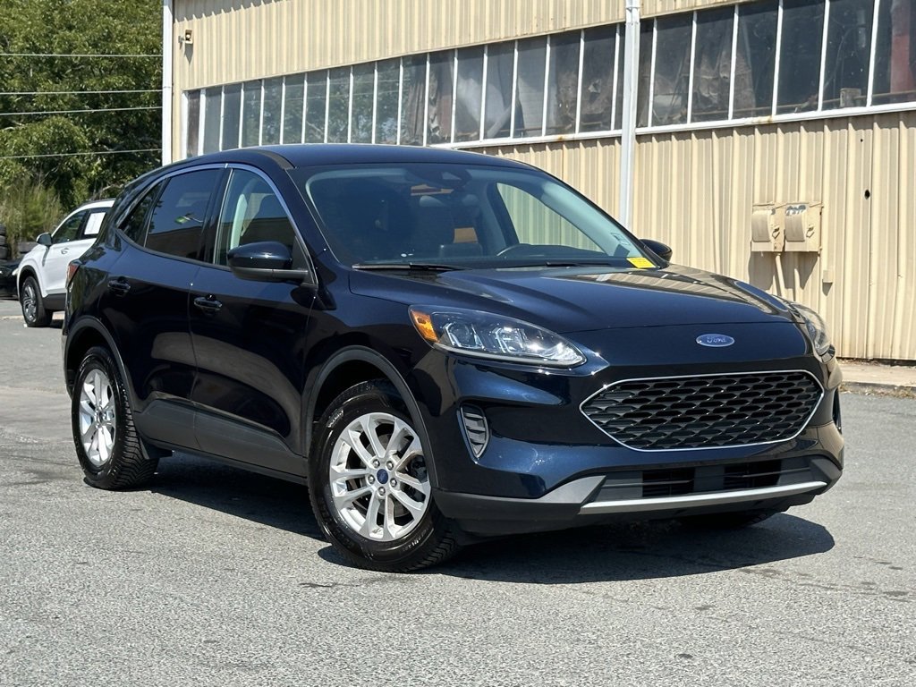 Used 2021 Ford Escape SE w/ Convenience Package
