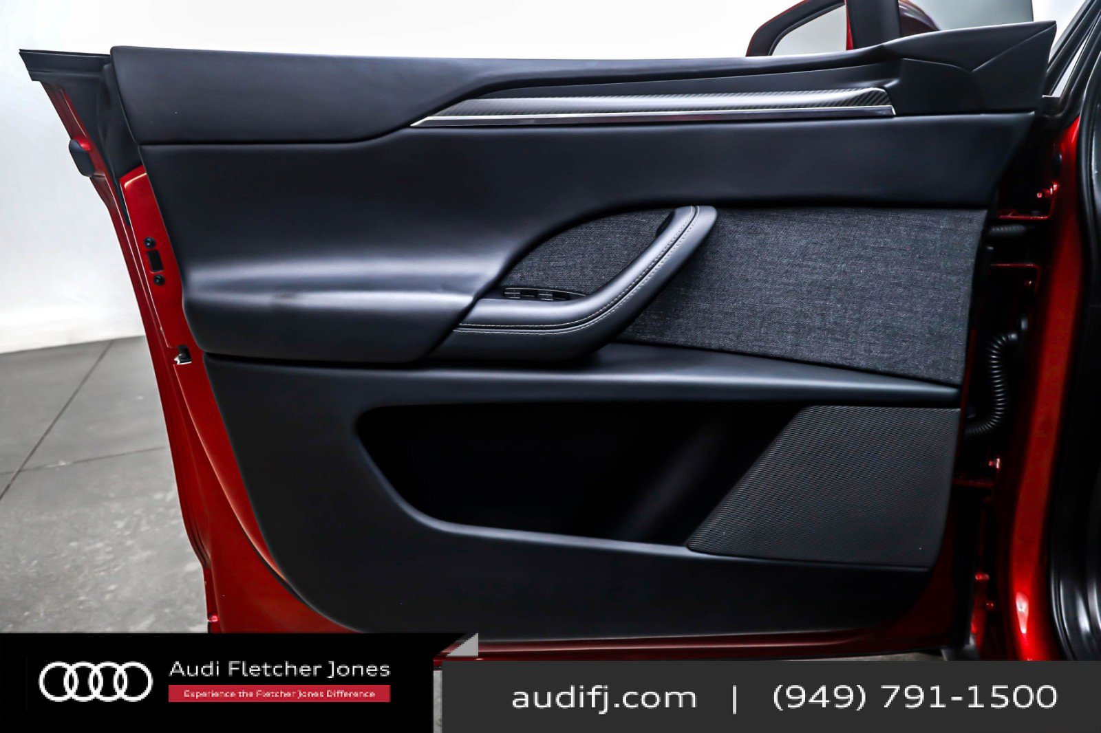 Used 2023 Tesla Model X Plaid image 21