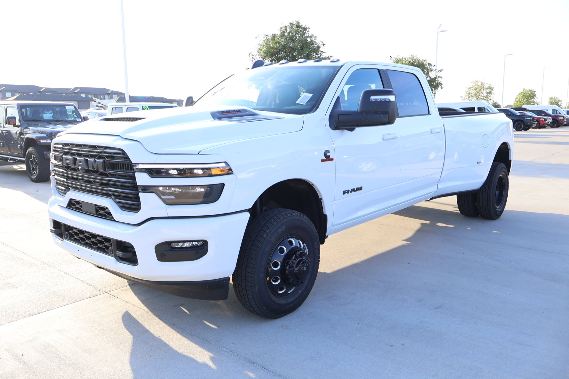 New 2027 RAM 3500 Laramie AWD/4WD image 11