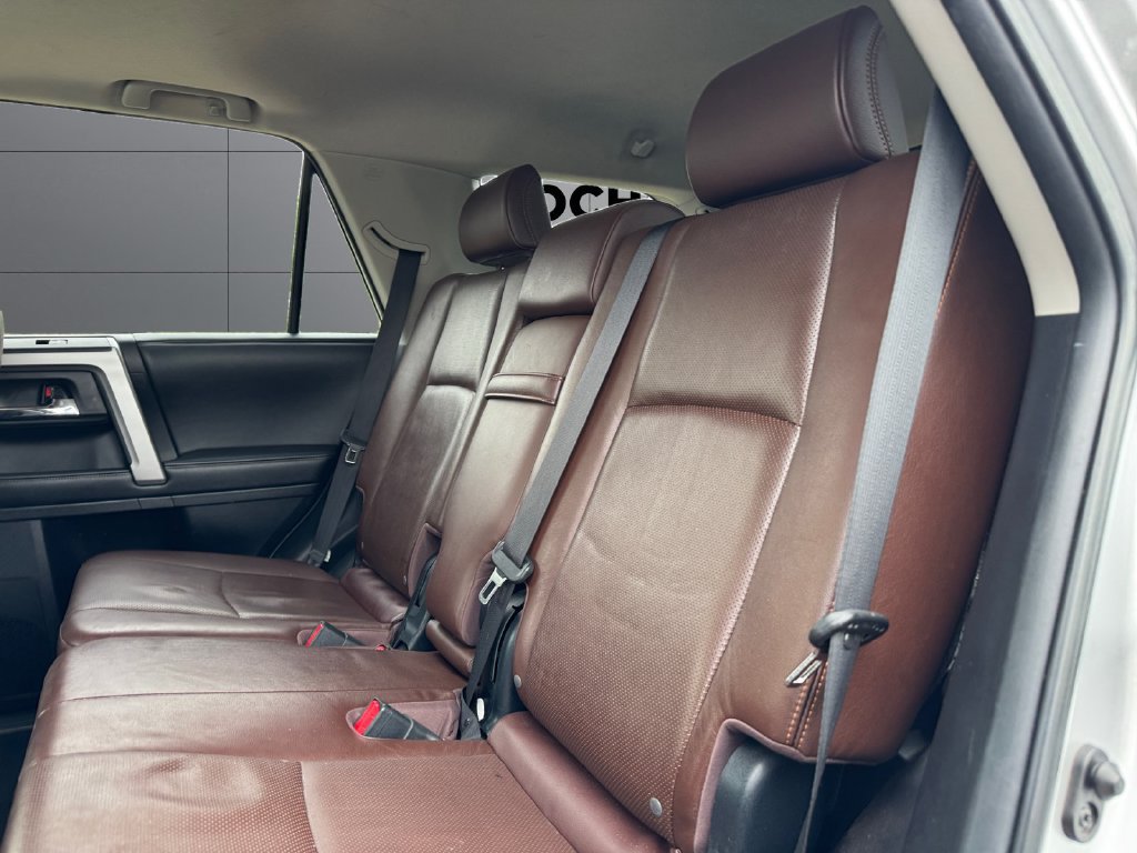 Used 2014 Toyota 4Runner Limited AWD/4WD image 18