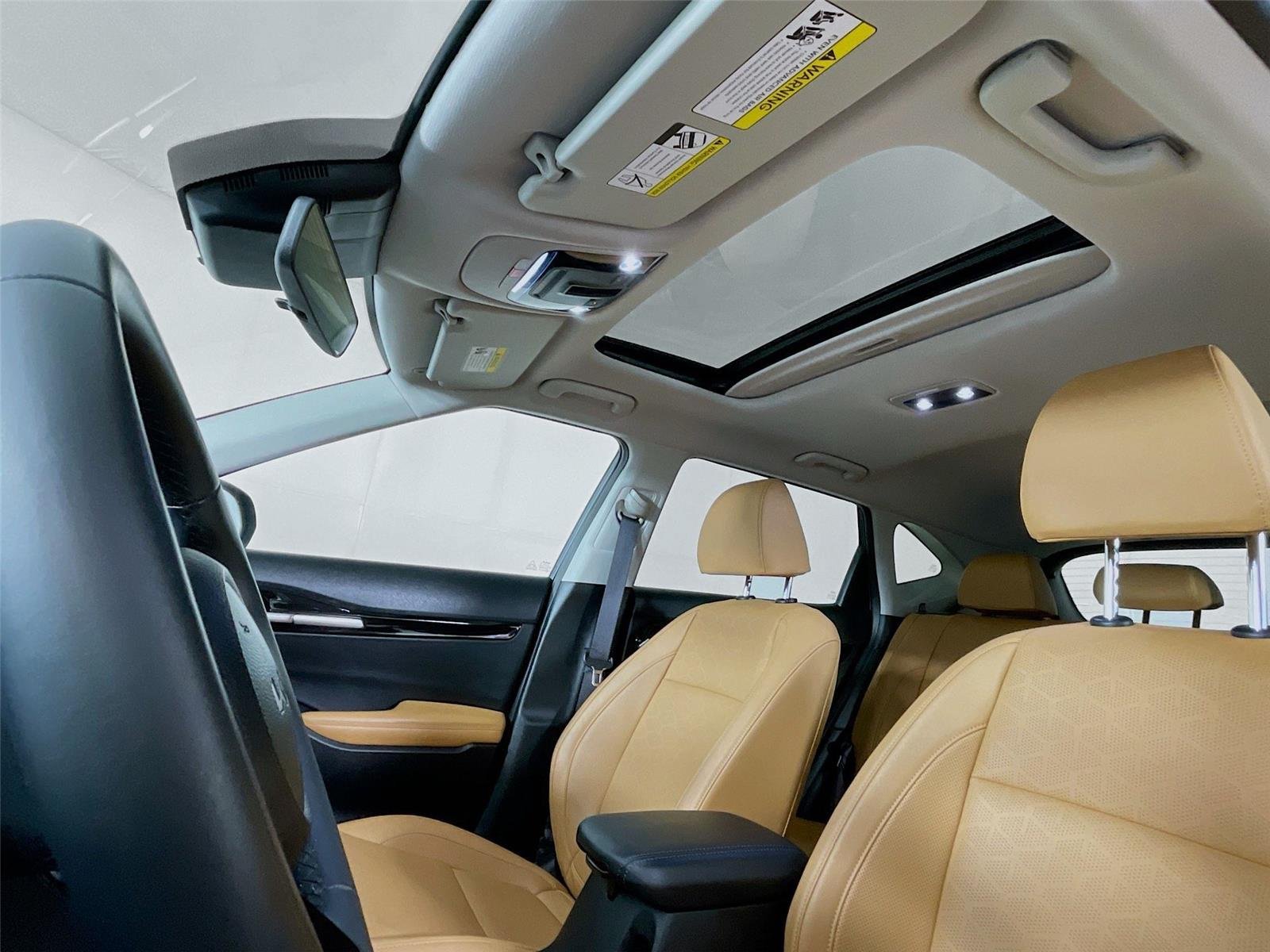 Certified 2025 Kia Seltos EX w/ EX Sunroof Package AWD/4WD image 13