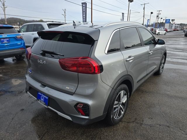 Used 2022 Kia Niro EX image 6