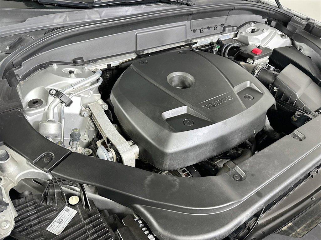 Used 2020 Volvo XC60 T5 R-Design w/ Protection Package Premier image 26