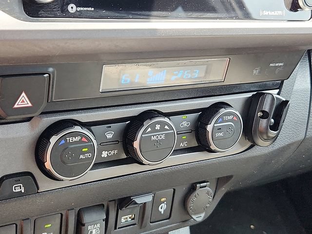 Used 2022 Toyota Tacoma TRD Off-Road w/ Technology Package AWD/4WD image 10