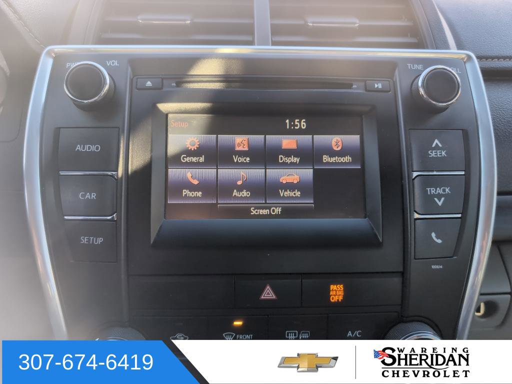 Used 2017 Toyota Camry LE image 10