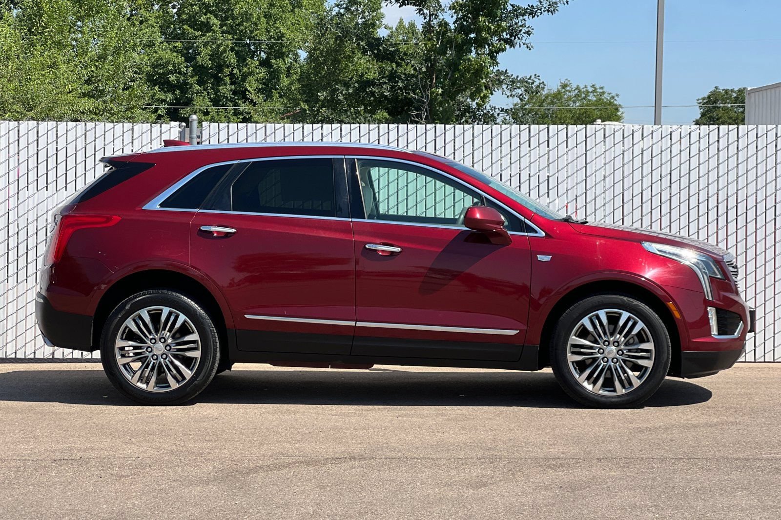 Used 2018 Cadillac XT5 Premium Luxury AWD/4WD image 3