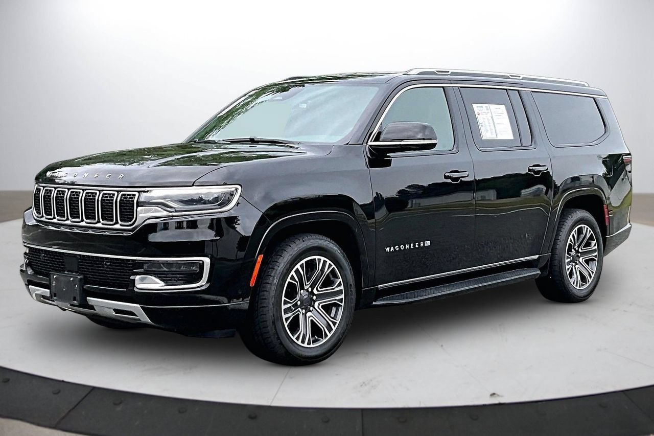 Certified 2024 Jeep Wagoneer L Series II AWD/4WD image 4