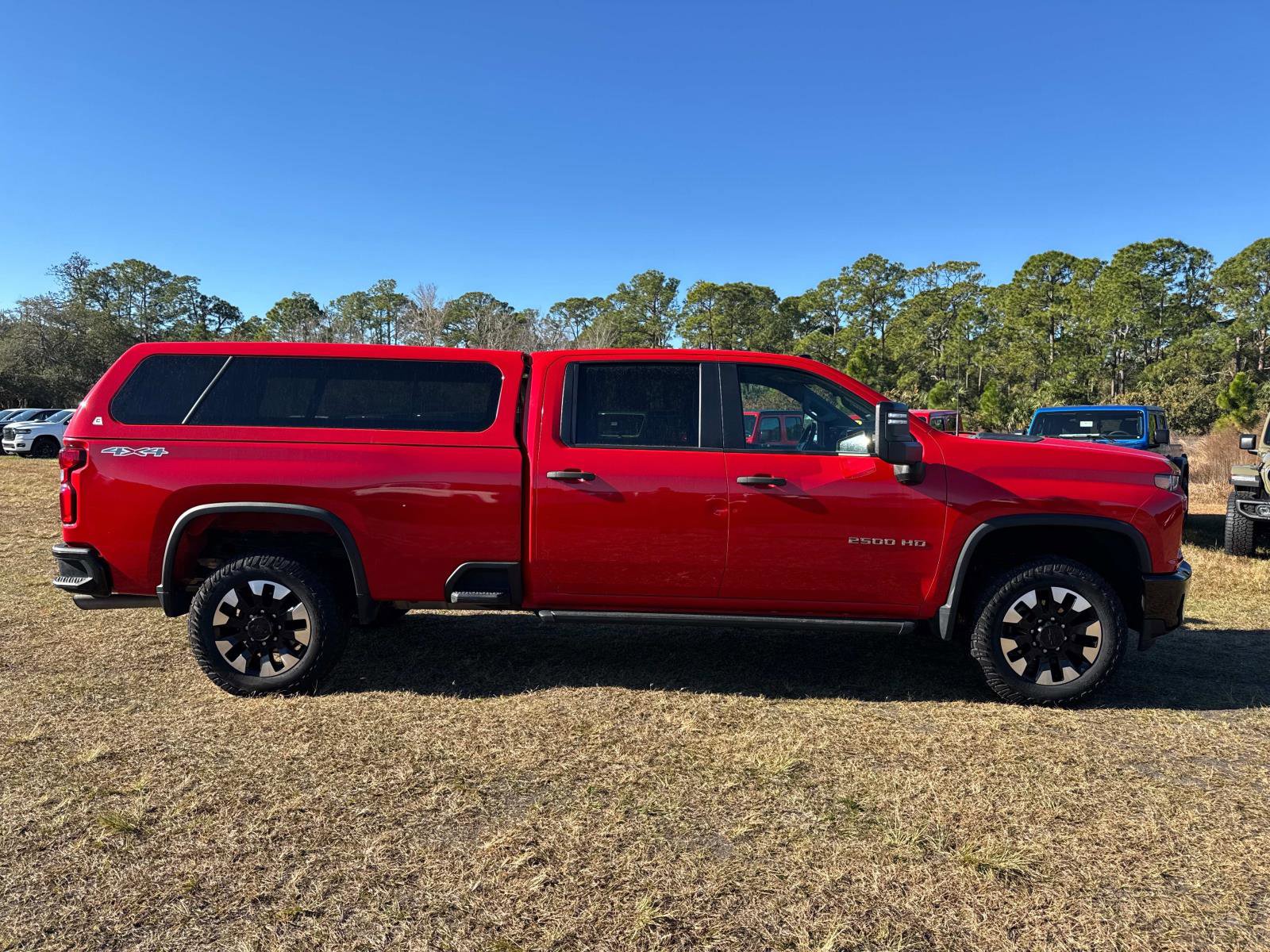 Used 2020 Chevrolet Silverado 2500 Custom w/ Custom Value Package image 2