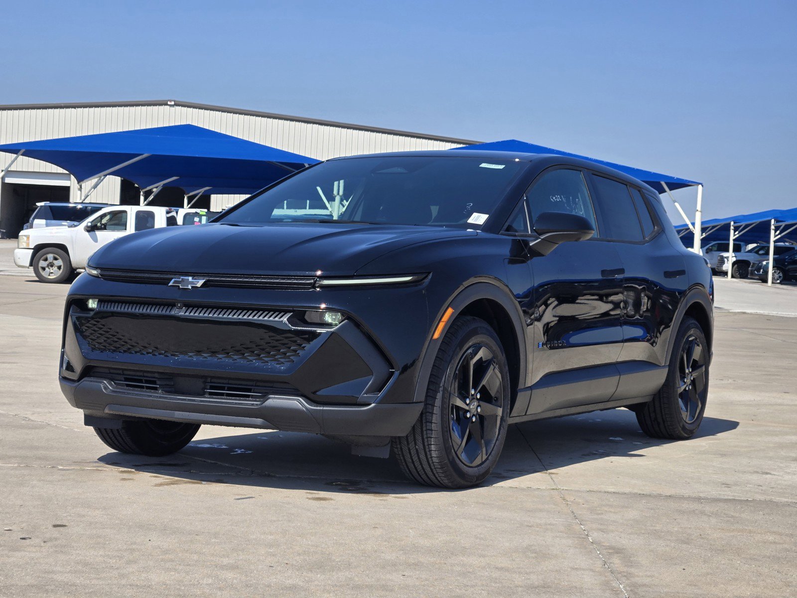 New 2026 Chevrolet Equinox EV LT w/ Comfort Package image 2