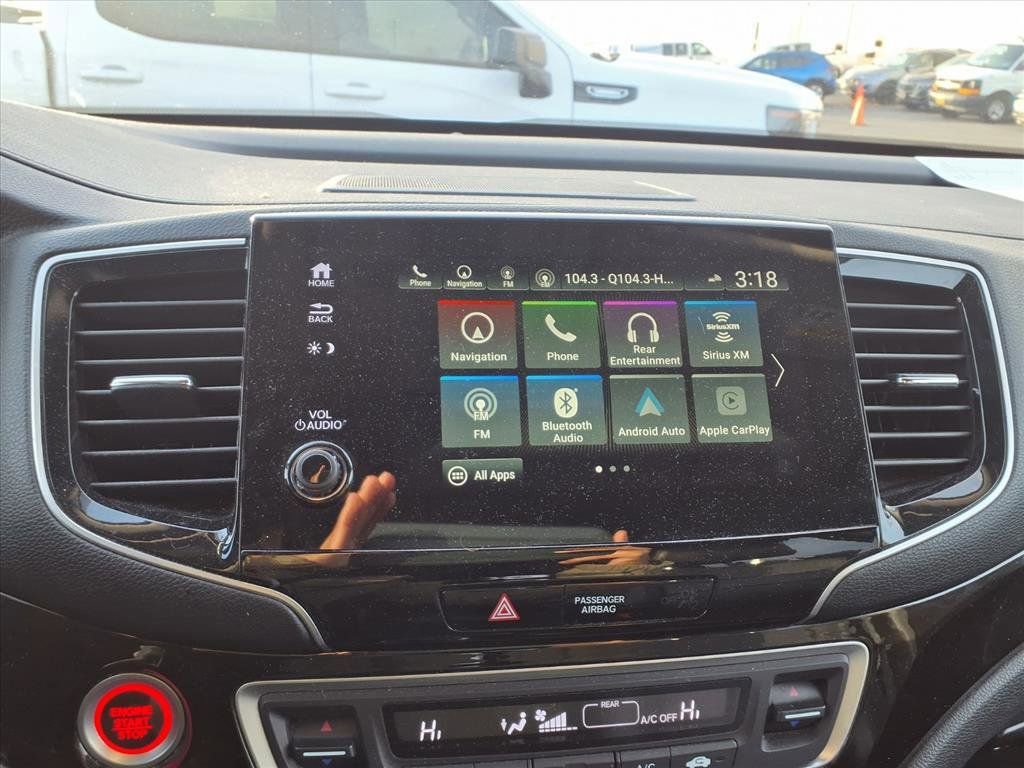 Used 2020 Honda Pilot Touring image 16