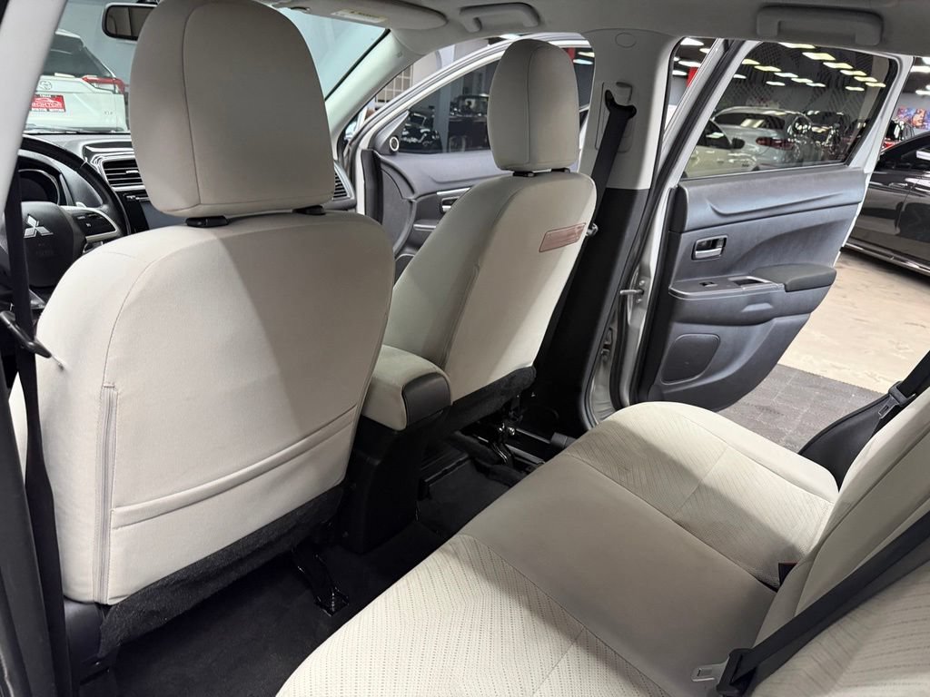 Used 2015 Mitsubishi Outlander Sport GT AWD/4WD image 39