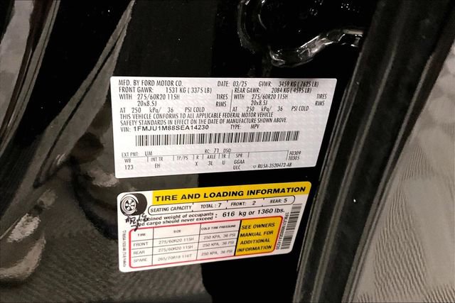 Used 2025 Ford Expedition Platinum image 42