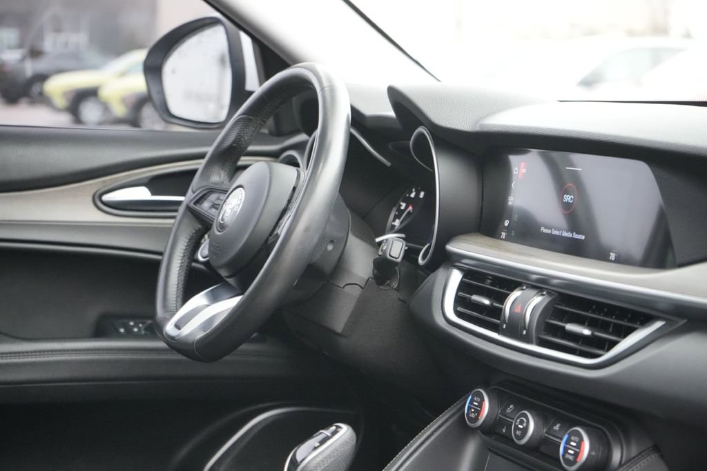 Used 2020 Alfa Romeo Stelvio Ti w/ Active Blind Spot Package image 13