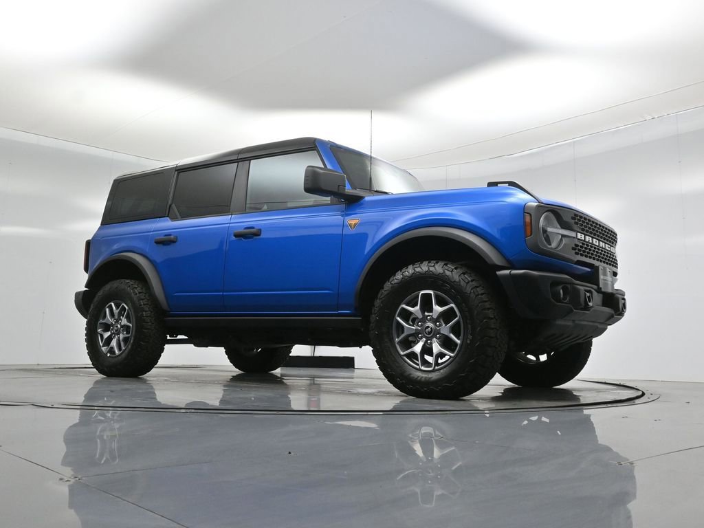 Certified 2025 Ford Bronco Badlands image 4