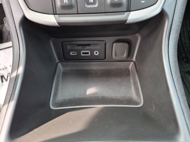 Used 2023 GMC Terrain SLT w/ LPO, Floor Liner Package FWD image 31
