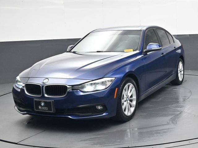 Used 2017 BMW 320i xDrive Sedan image 9