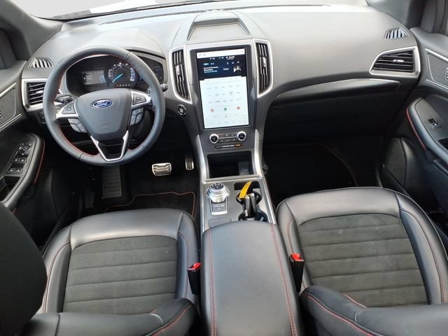 Used 2024 Ford Edge ST-Line w/ Class II Trailer Tow Package AWD/4WD image 18